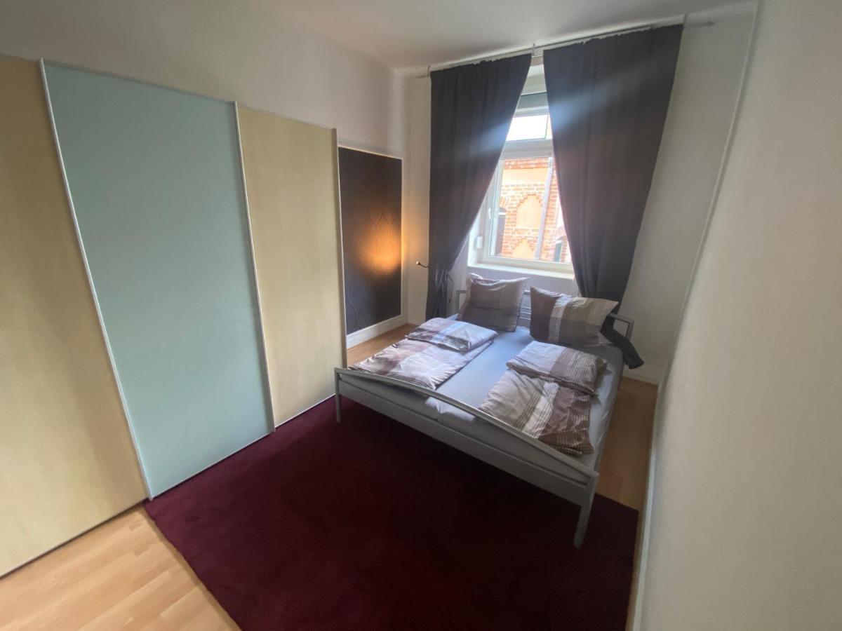Ruhige Gemuetliche Wohnung Altbau In Zentraler Lage Wiesbaden Kültér fotó