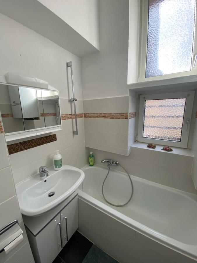 Ruhige Gemuetliche Wohnung Altbau In Zentraler Lage Wiesbaden Kültér fotó