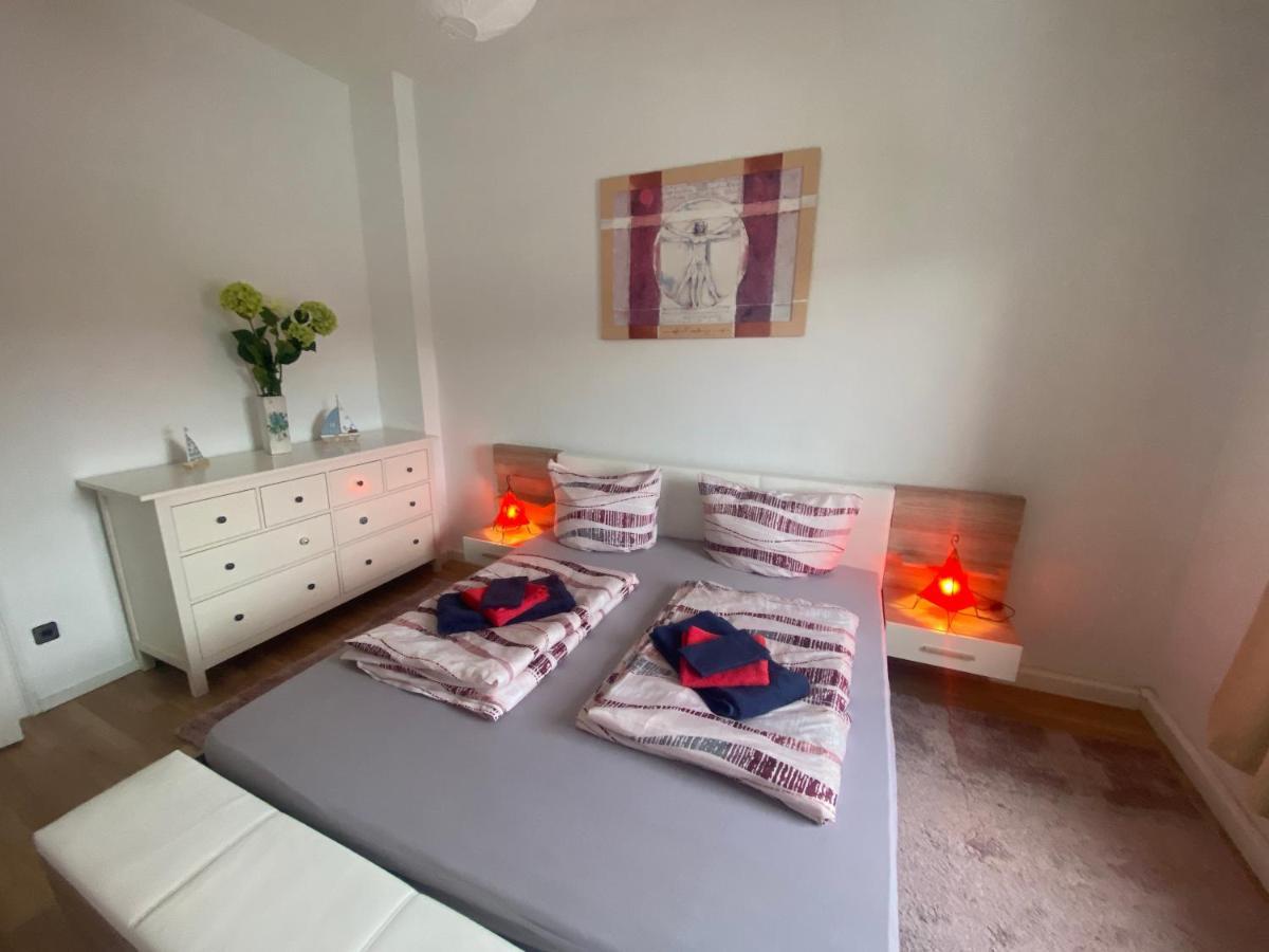 Ruhige Gemuetliche Wohnung Altbau In Zentraler Lage Wiesbaden Kültér fotó